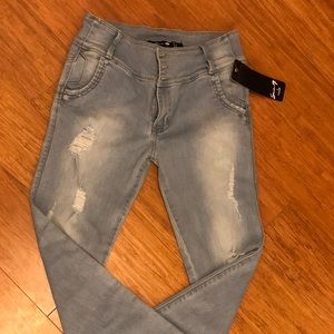Light blue denim Latina jeans